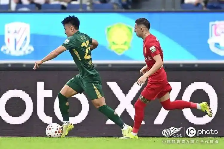欧联杯：法兰克福 VS 热刺